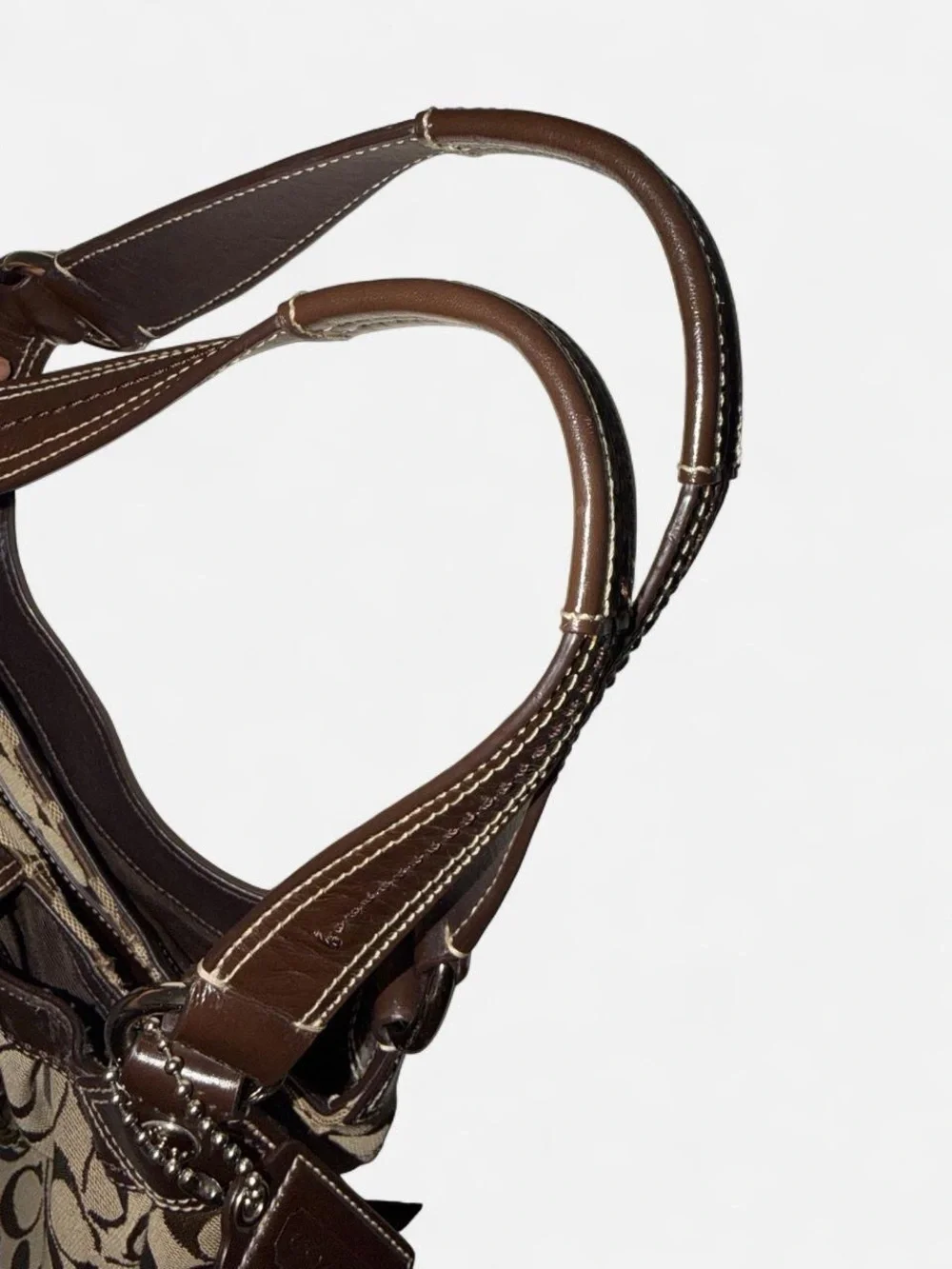 Y2K Soho Lynn signature buckle bag. Brown/beige monogram canvas. #designer#boho